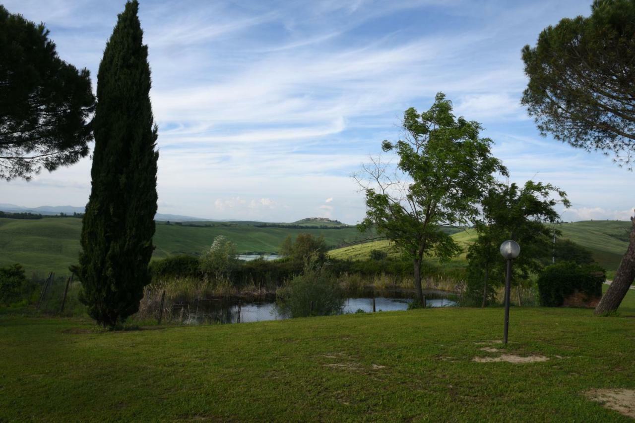Podere Il Granaio - Crete Senesi - Tuscany Siena Eksteriør bilde